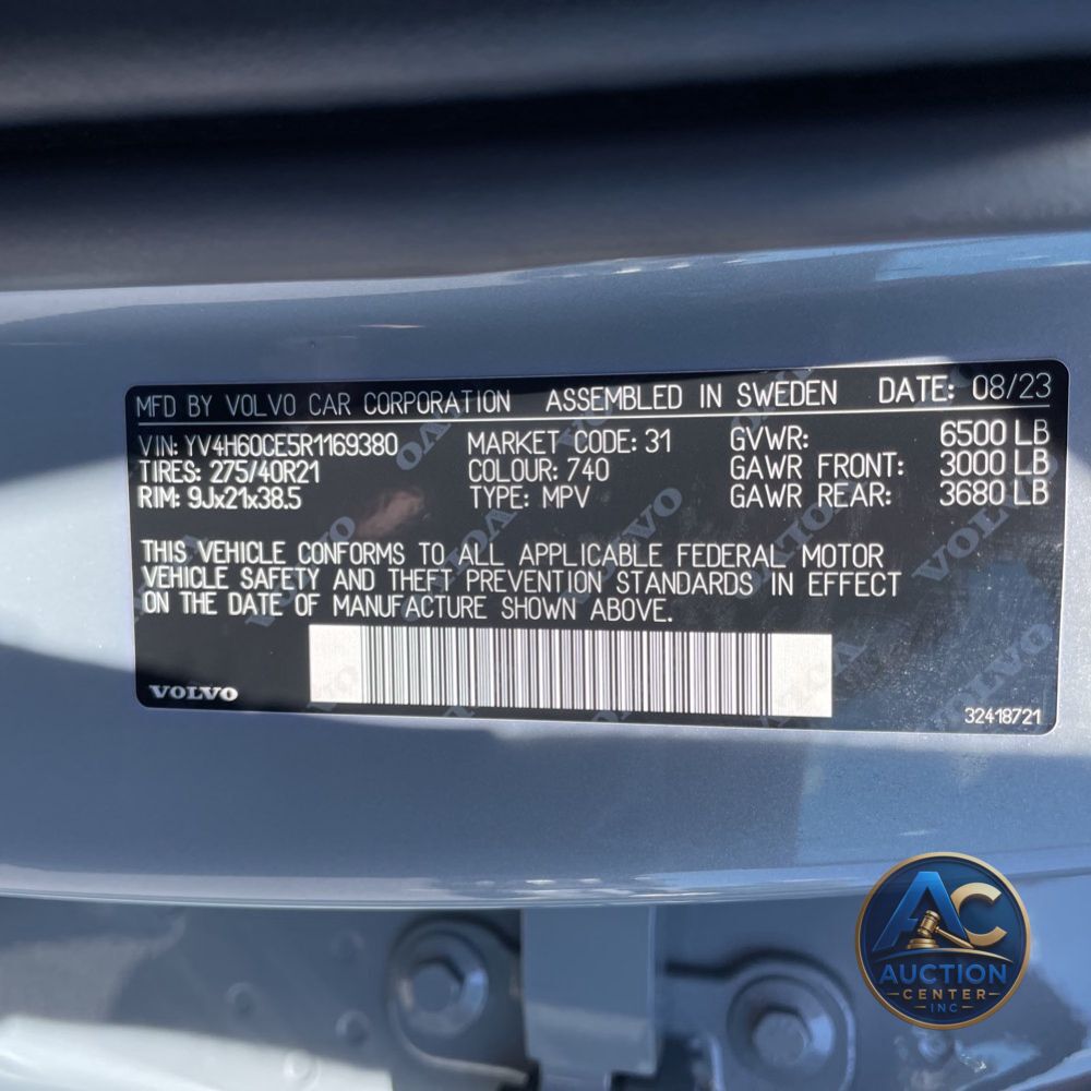 2024 Volvo XC90 T8 - Plus PHEV