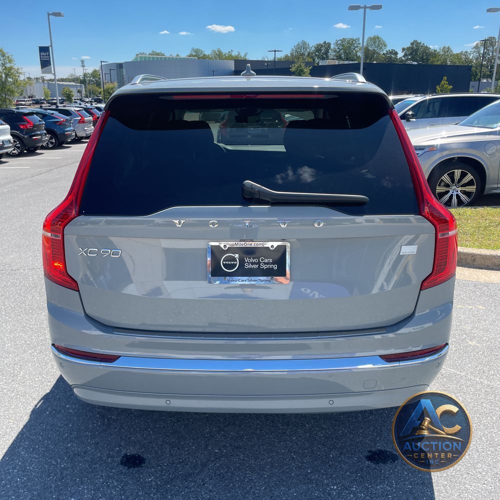 2024 Volvo XC90 T8 - Plus PHEV
