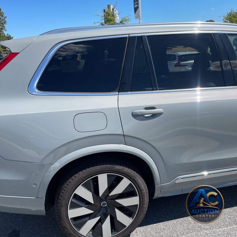 2024 Volvo XC90 T8 - Plus PHEV