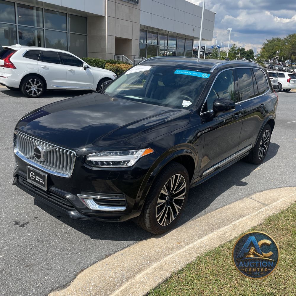 2024 Volvo XC90 T8 - Plus PHEV