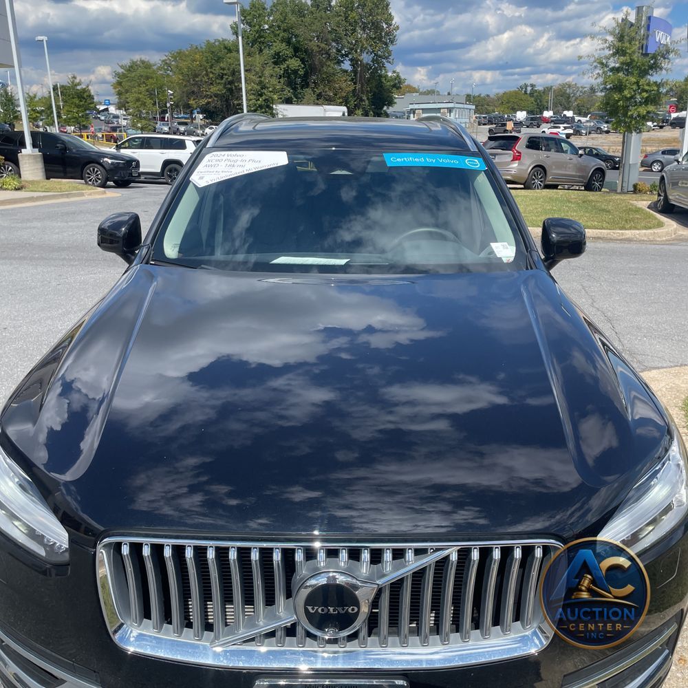 2024 Volvo XC90 T8 - Plus PHEV