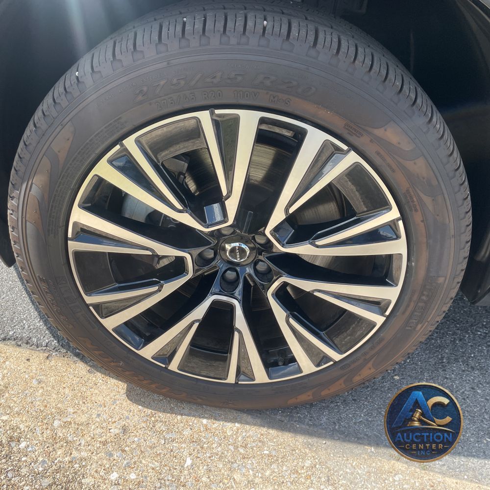 2024 Volvo XC90 T8 - Plus PHEV