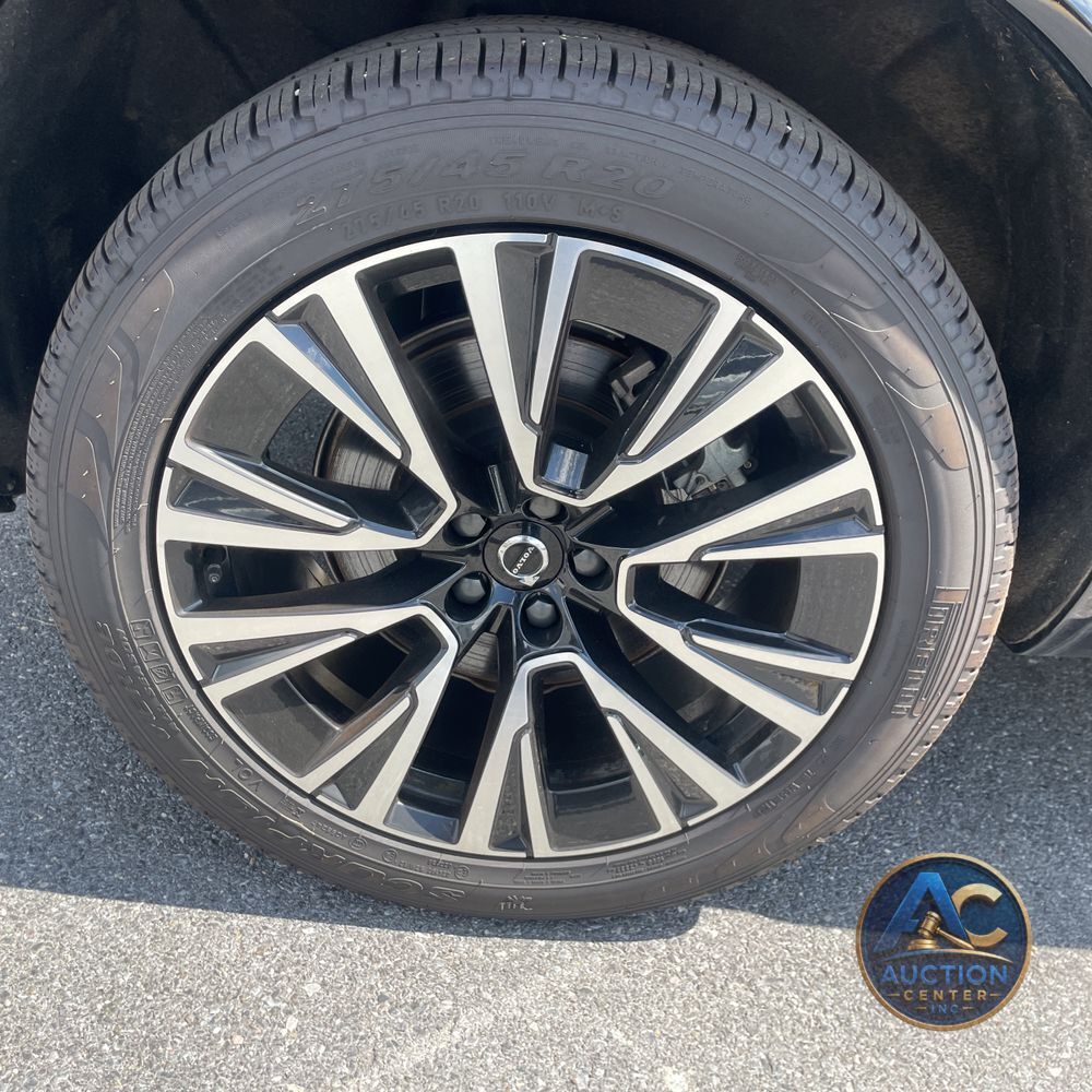 2024 Volvo XC90 T8 - Plus PHEV