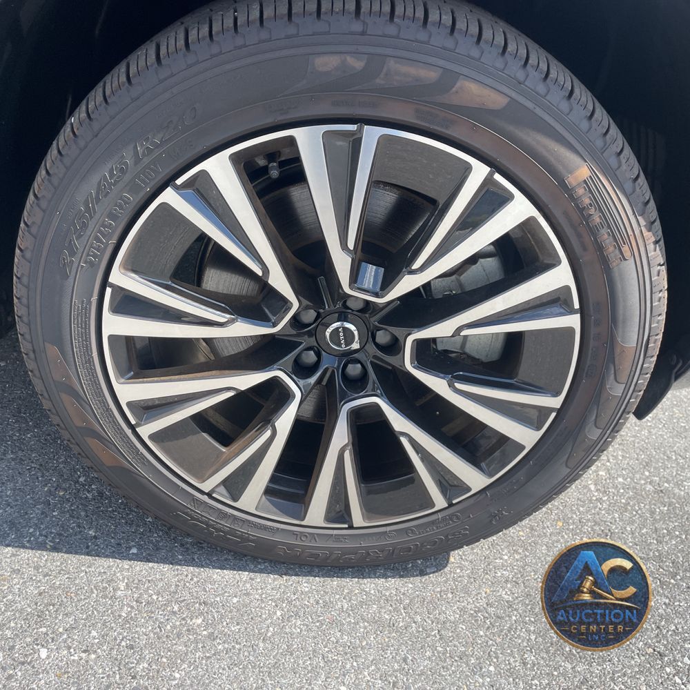 2024 Volvo XC90 T8 - Plus PHEV