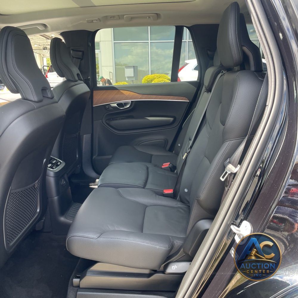 2024 Volvo XC90 T8 - Plus PHEV