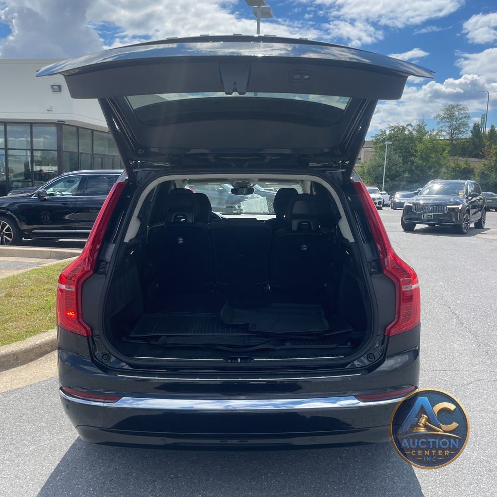 2024 Volvo XC90 T8 - Plus PHEV