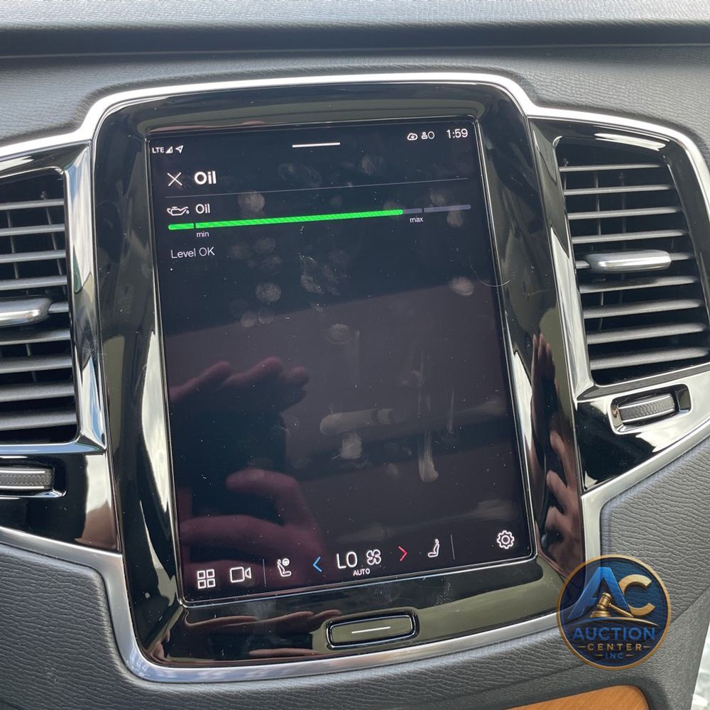 2024 Volvo XC90 T8 - Plus PHEV