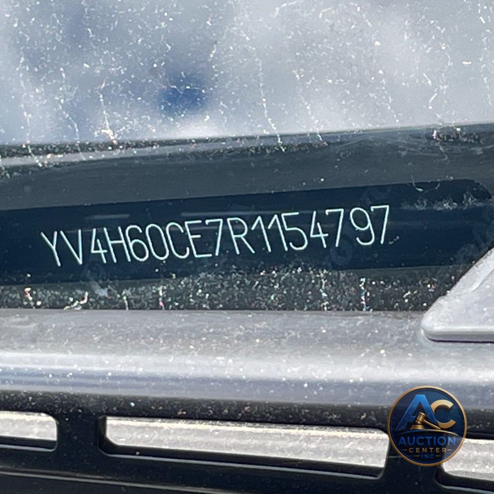 2024 Volvo XC90 T8 - Plus PHEV