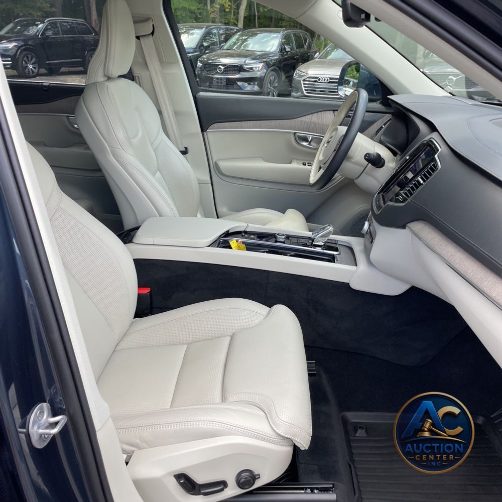 2024 Volvo XC90 T8 - Ultimate PHEV