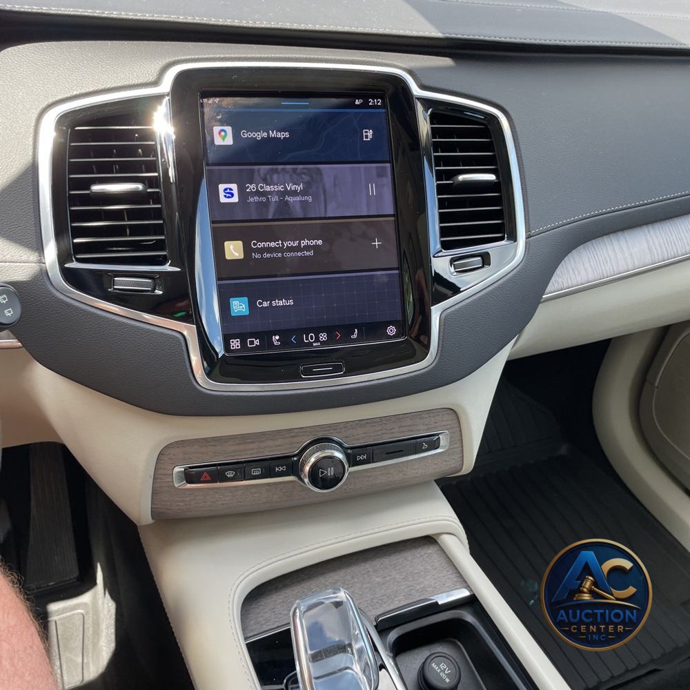 2024 Volvo XC90 T8 - Ultimate PHEV