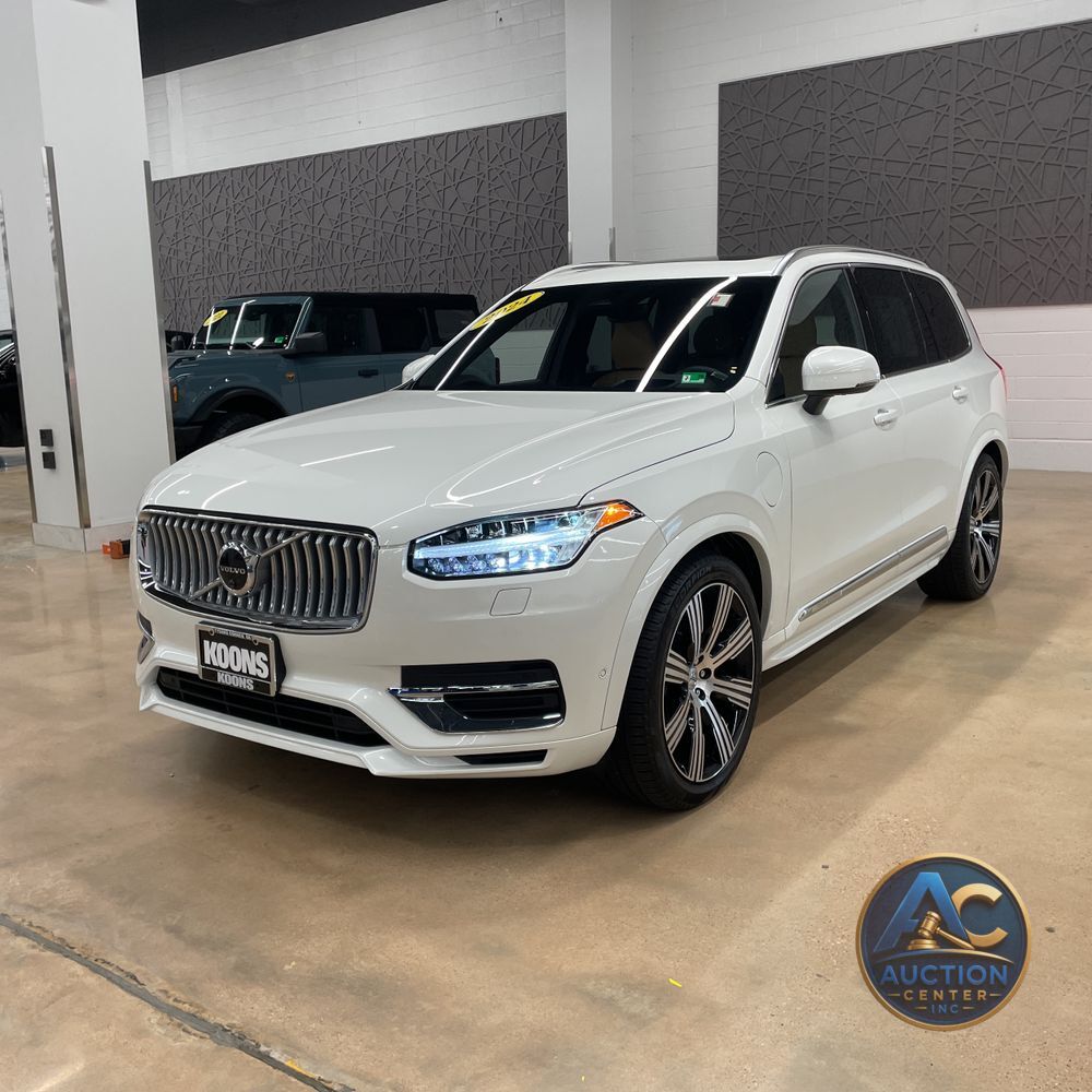 2024 Volvo XC90 T8 - Ultimate PHEV