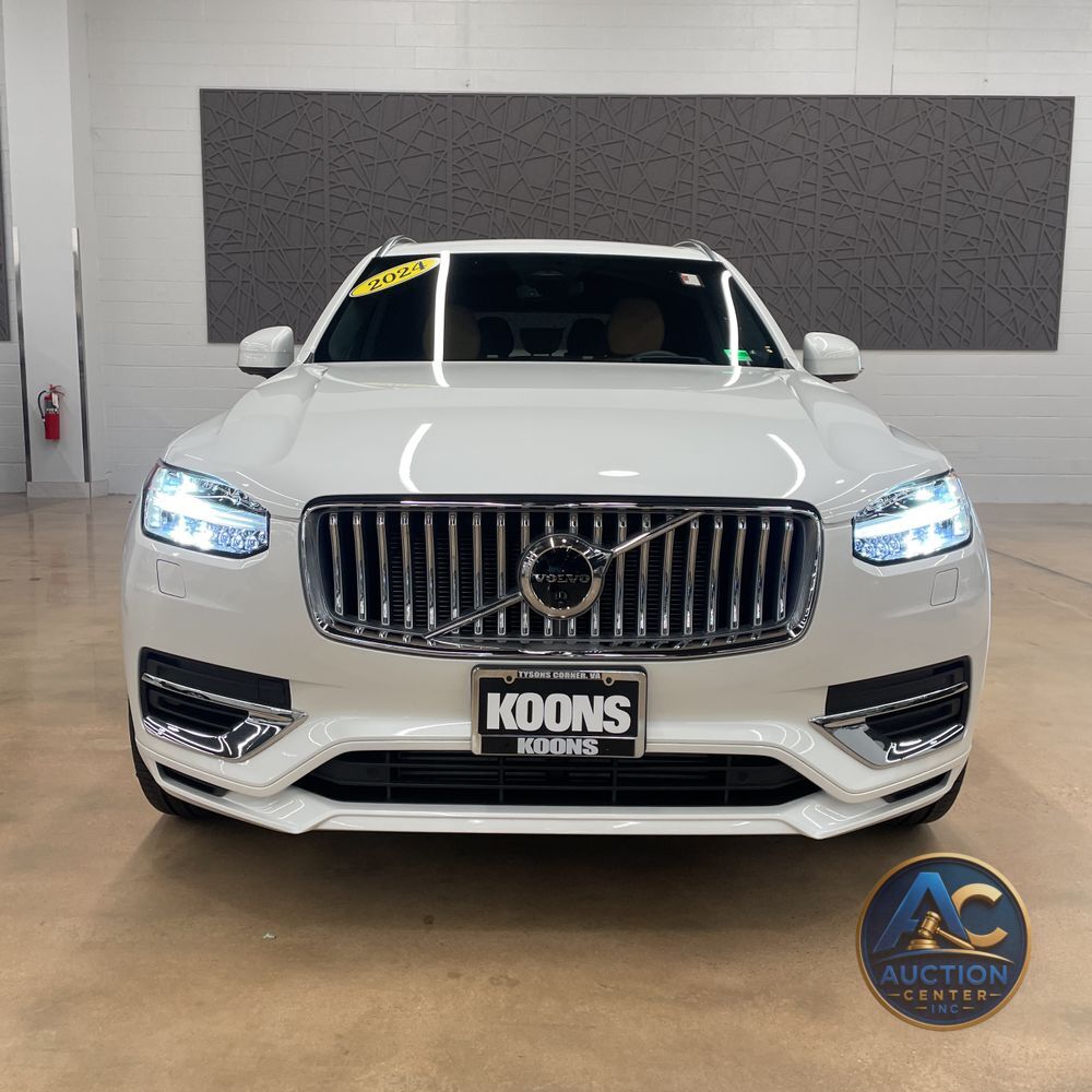 2024 Volvo XC90 T8 - Ultimate PHEV