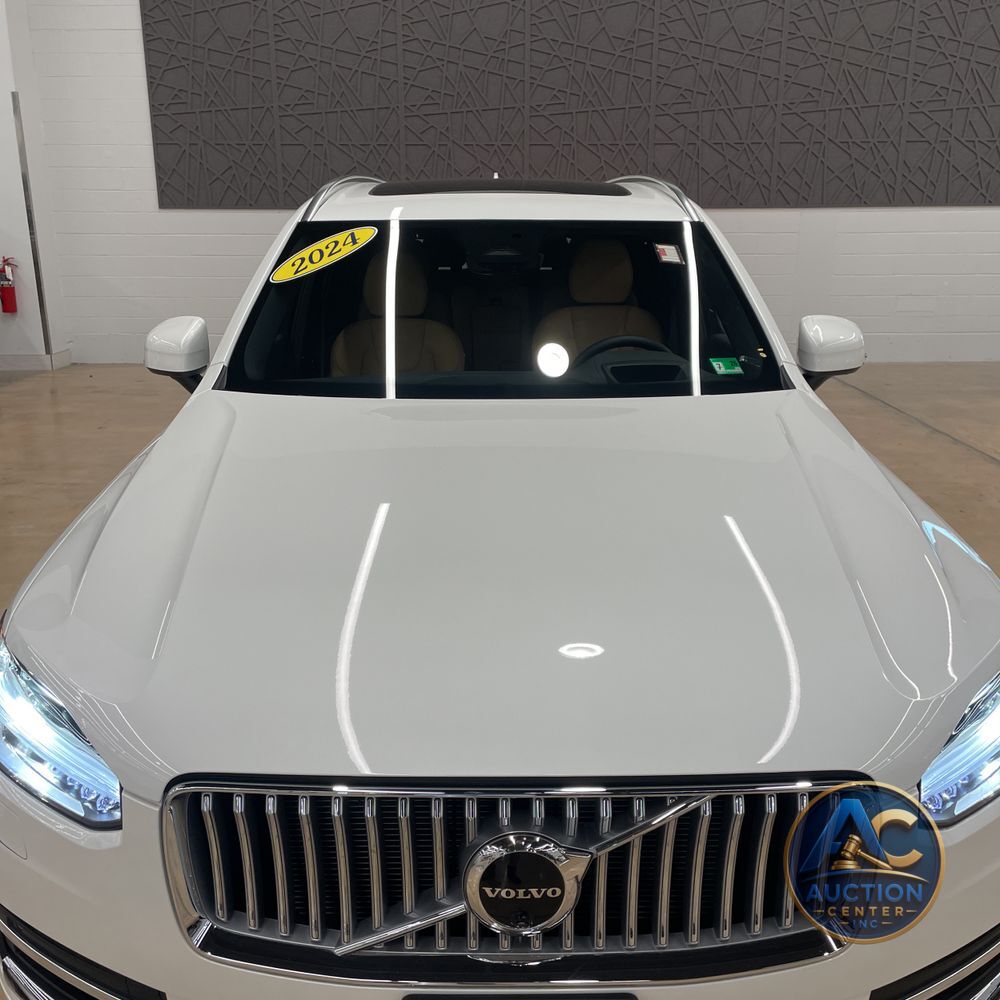 2024 Volvo XC90 T8 - Ultimate PHEV