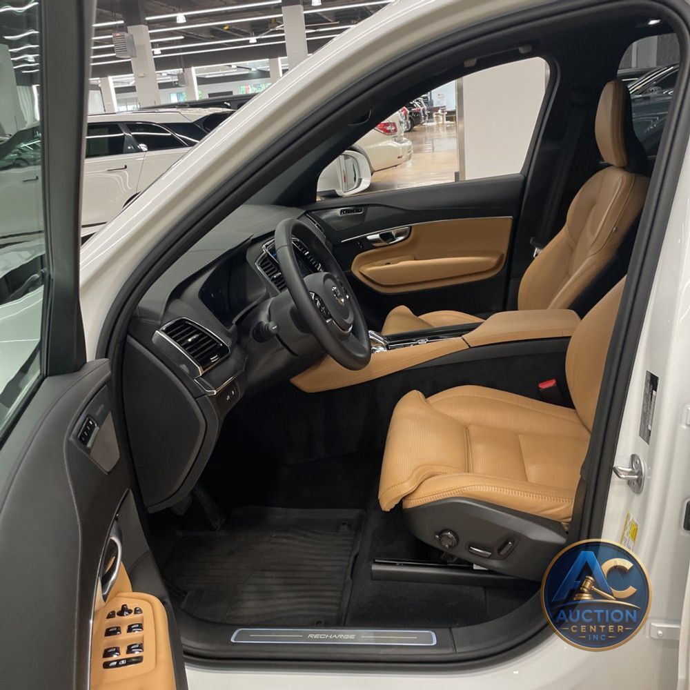 2024 Volvo XC90 T8 - Ultimate PHEV