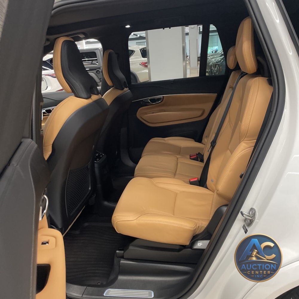 2024 Volvo XC90 T8 - Ultimate PHEV