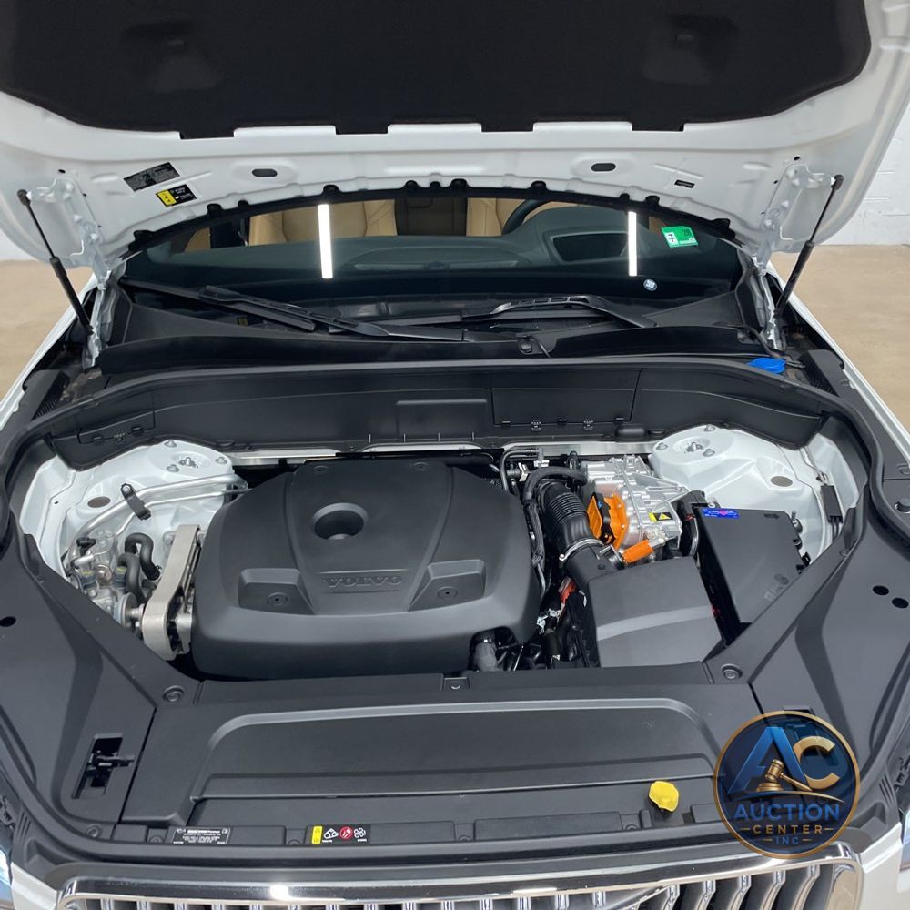 2024 Volvo XC90 T8 - Ultimate PHEV