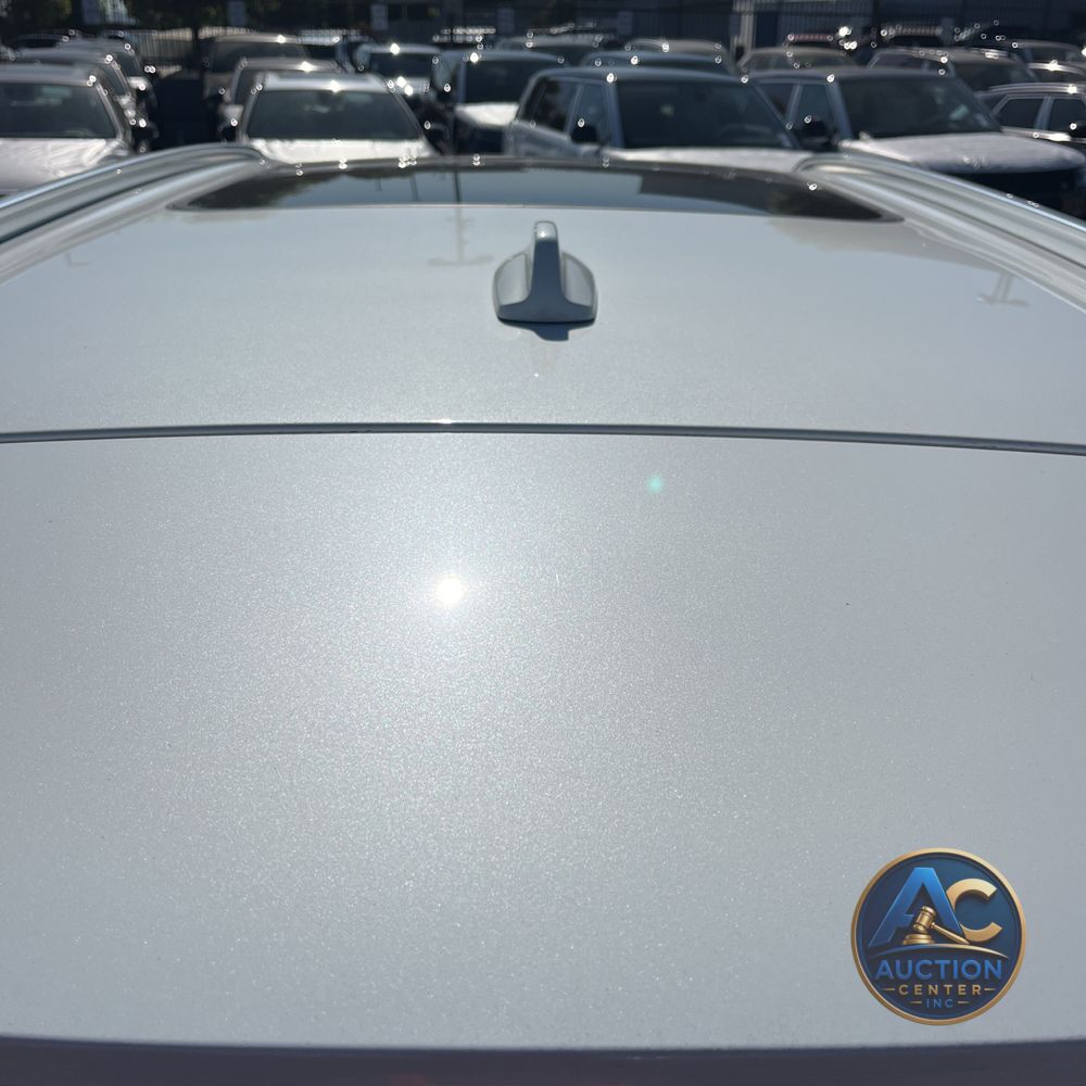 2023 Volvo XC90 T8 - Plus