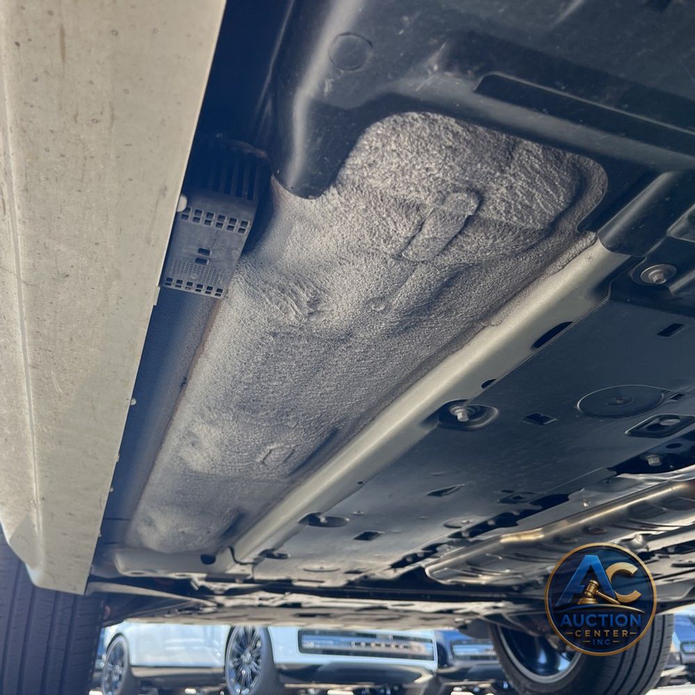 2023 Volvo XC90 T8 - Plus