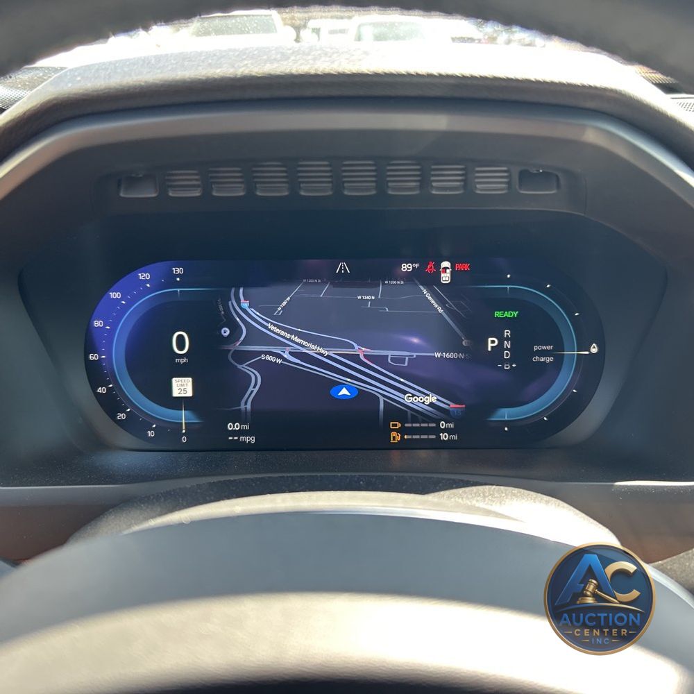 2023 Volvo XC90 T8 - Plus