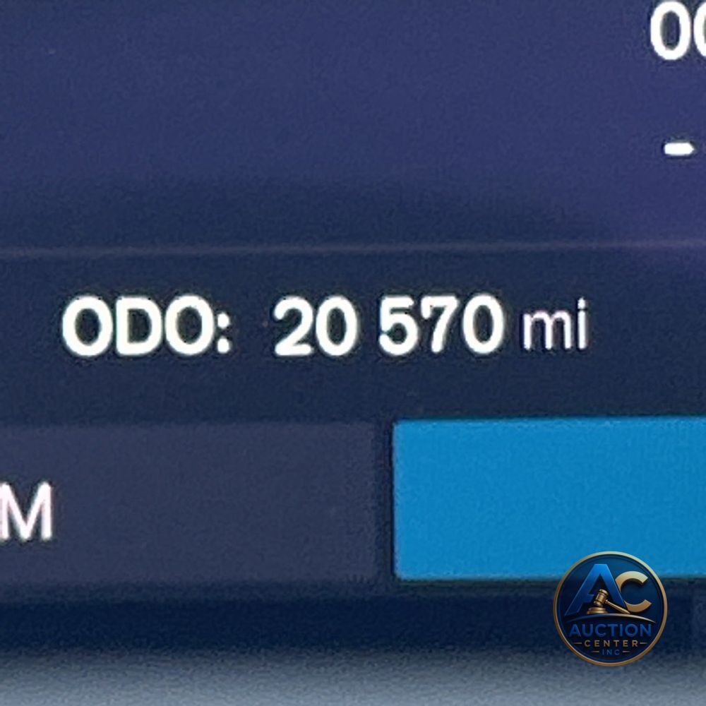 2023 Volvo XC90 T8 - Plus