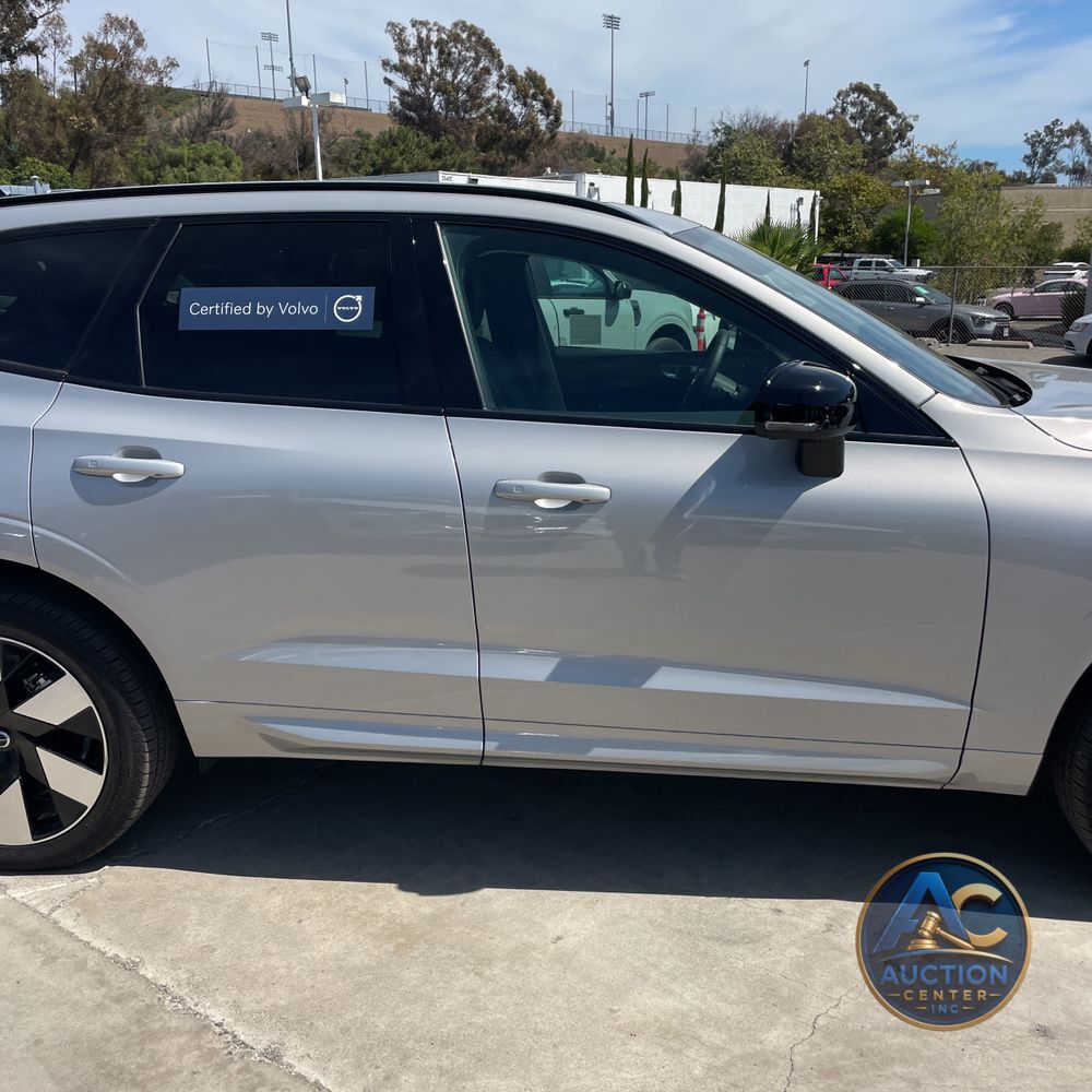 2024 Volvo XC60 T8 - Plus PHEV