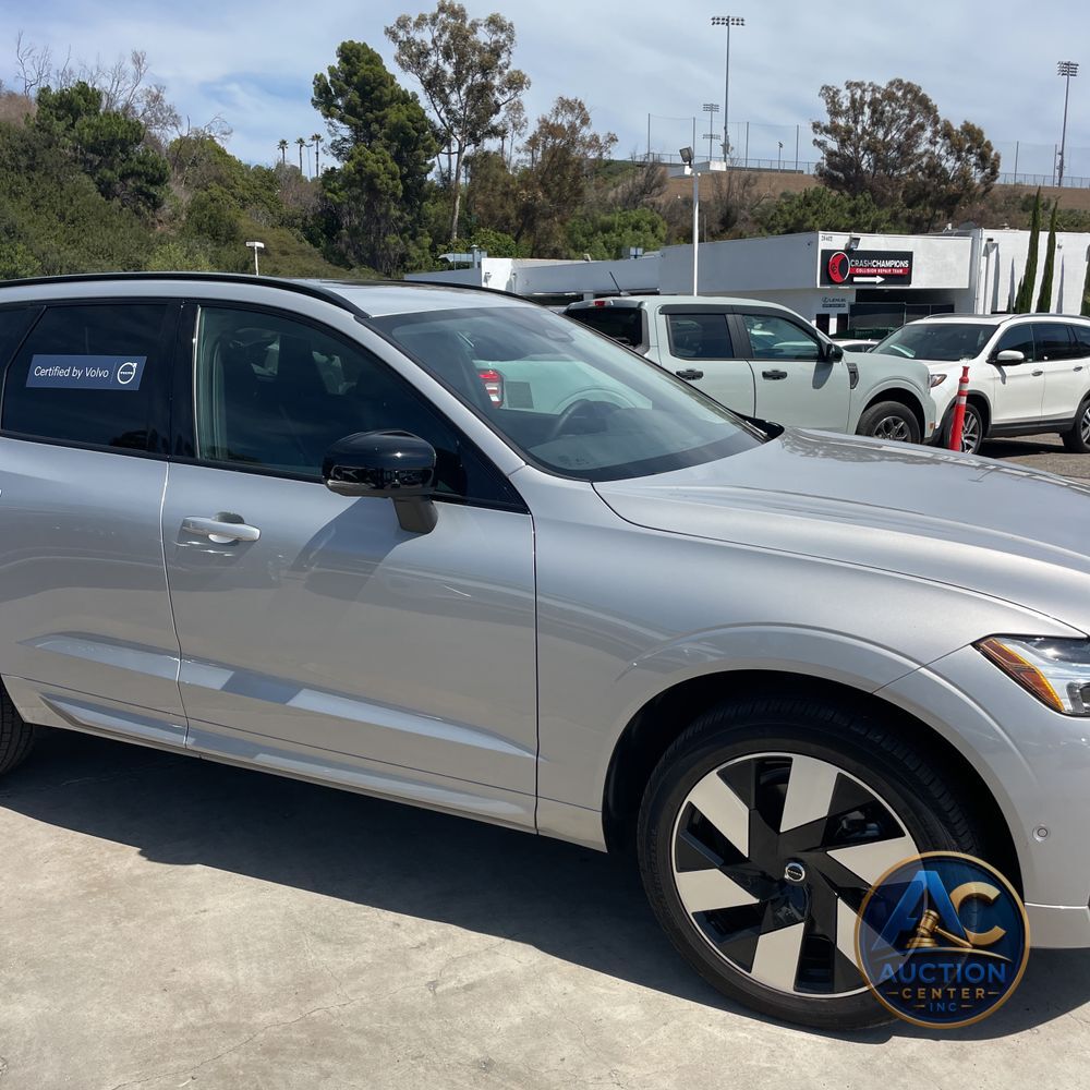 2024 Volvo XC60 T8 - Plus PHEV