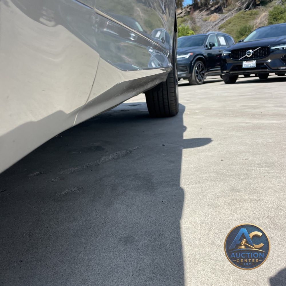 2024 Volvo XC60 T8 - Plus PHEV