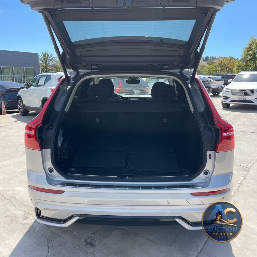 2024 Volvo XC60 T8 - Plus PHEV
