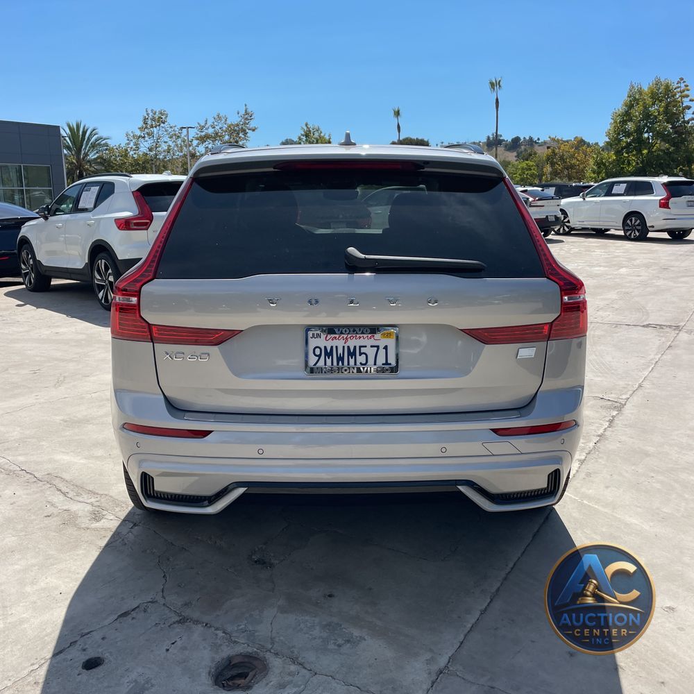 2024 Volvo XC60 T8 - Plus PHEV