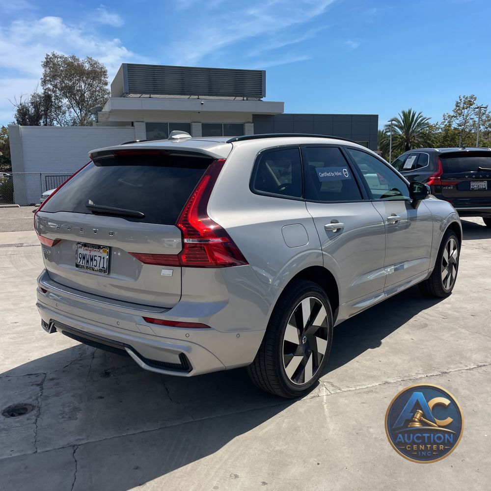 2024 Volvo XC60 T8 - Plus PHEV