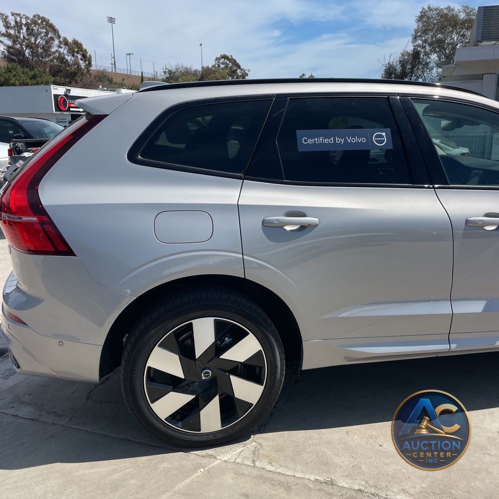 2024 Volvo XC60 T8 - Plus PHEV