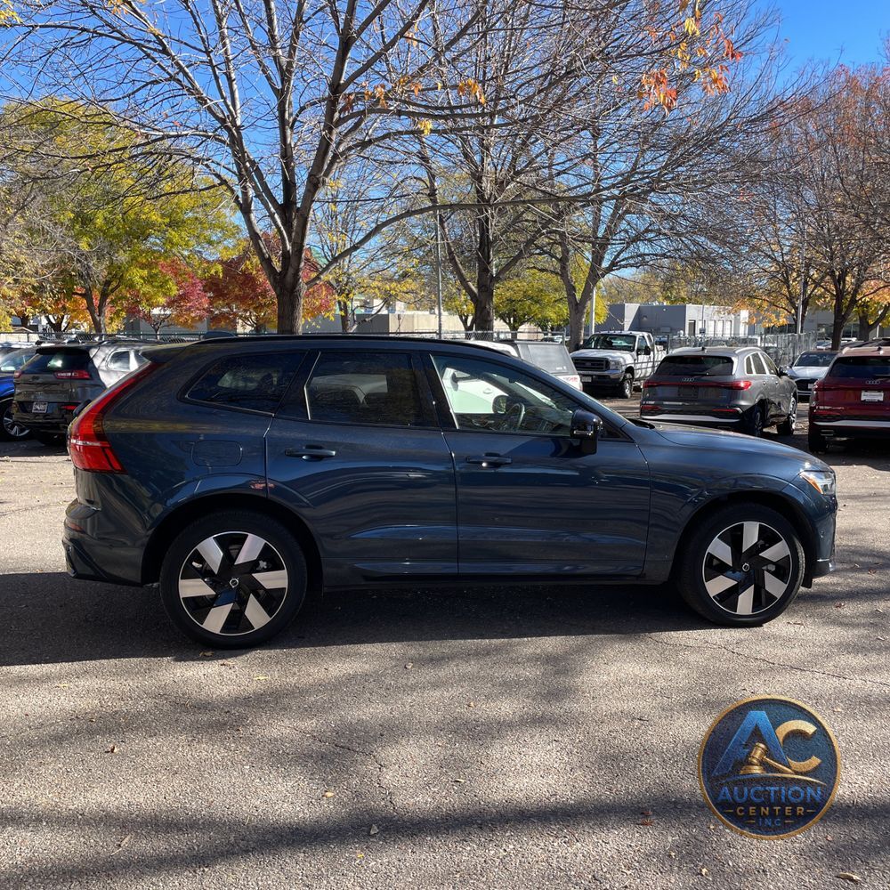 2024 Volvo XC60 T8 - Ultimate PHEV