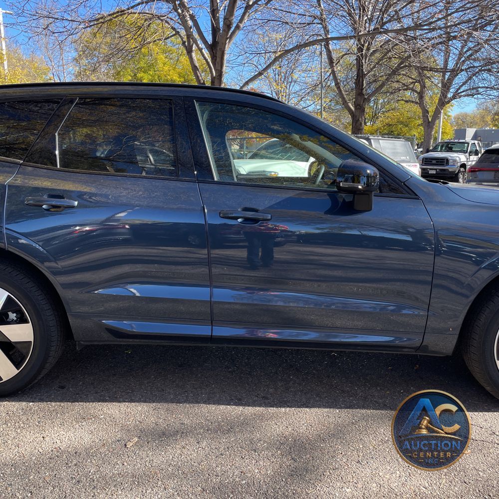 2024 Volvo XC60 T8 - Ultimate PHEV
