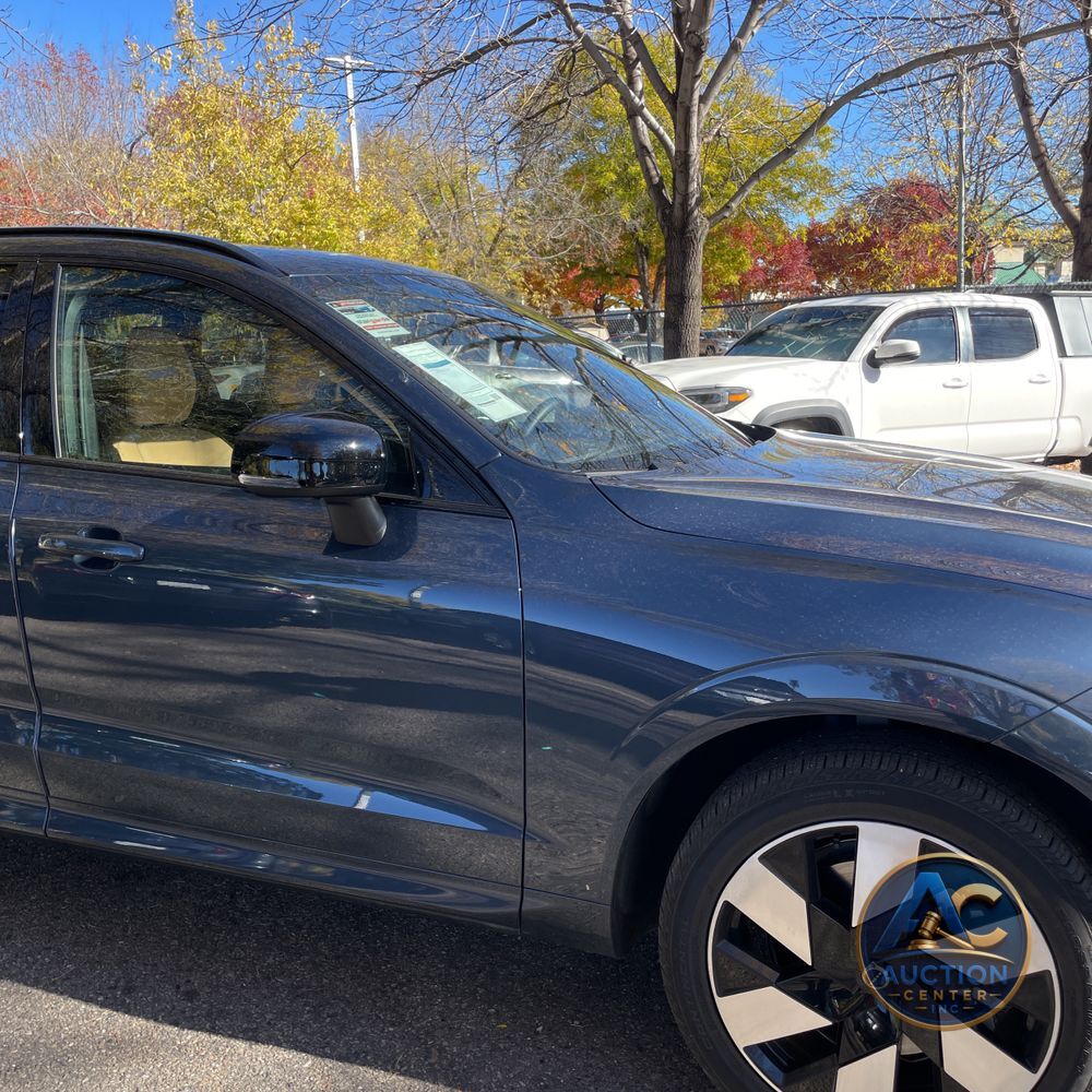 2024 Volvo XC60 T8 - Ultimate PHEV
