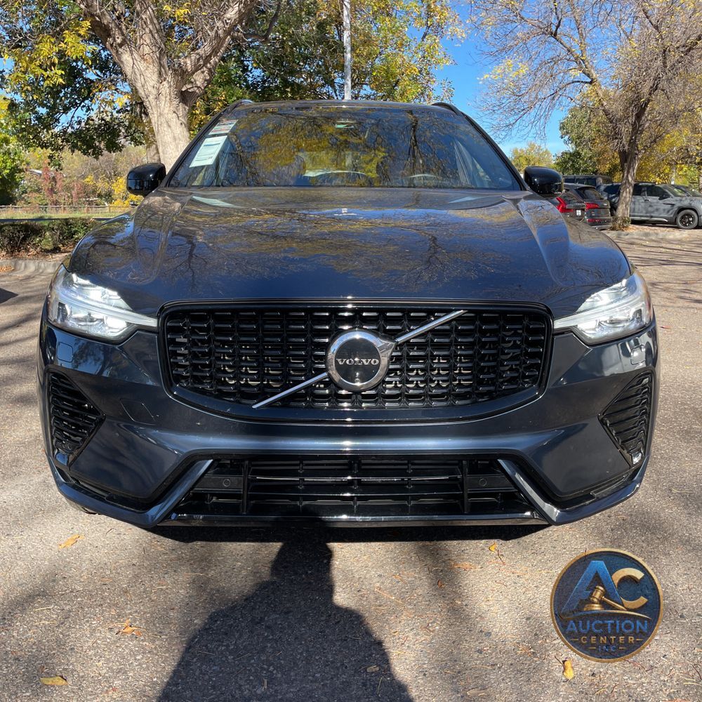 2024 Volvo XC60 T8 - Ultimate PHEV