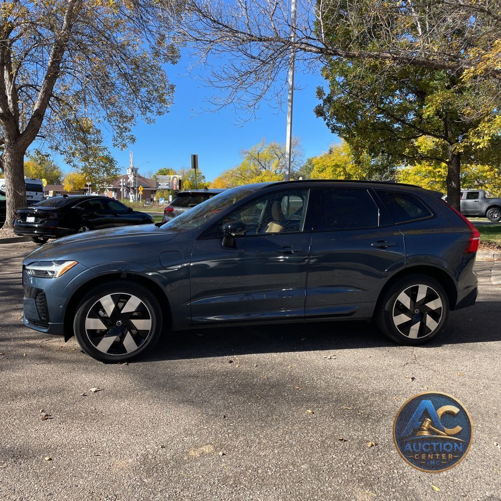 2024 Volvo XC60 T8 - Ultimate PHEV