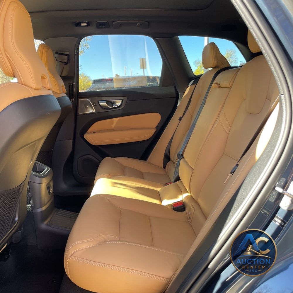 2024 Volvo XC60 T8 - Ultimate PHEV