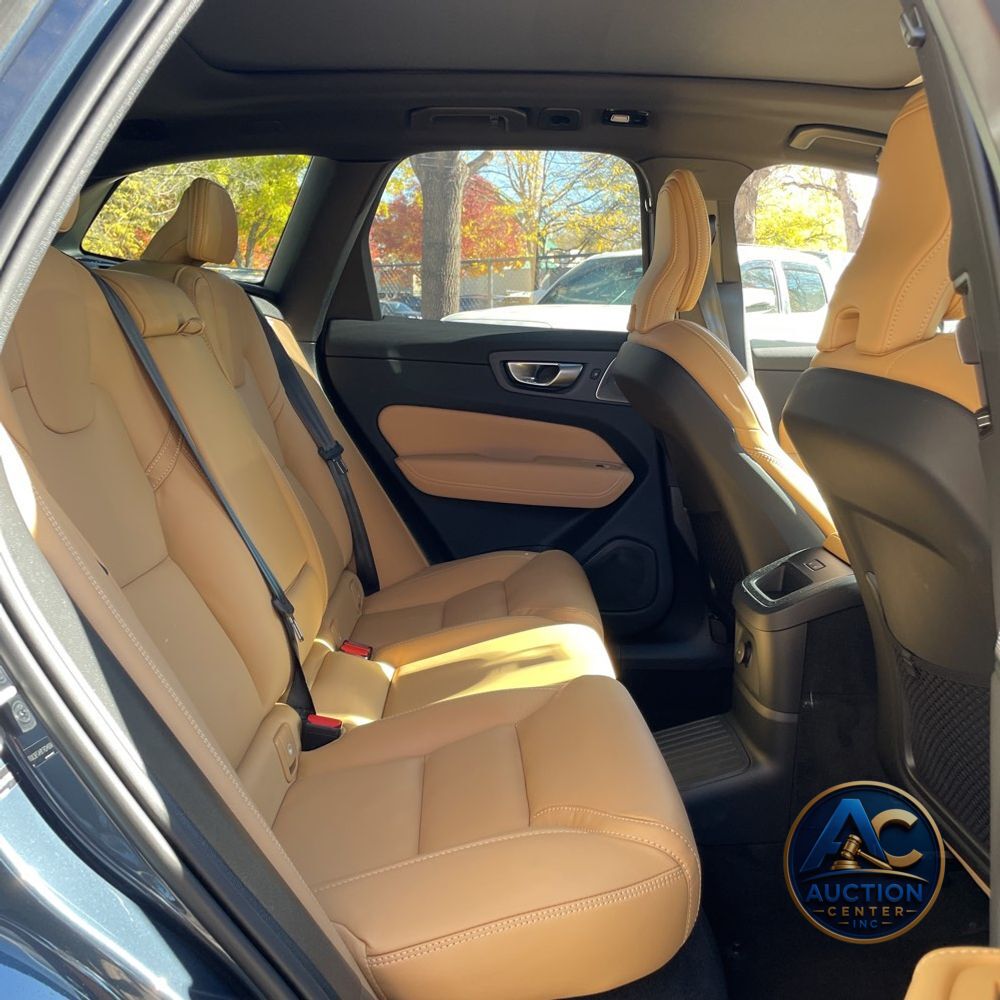 2024 Volvo XC60 T8 - Ultimate PHEV