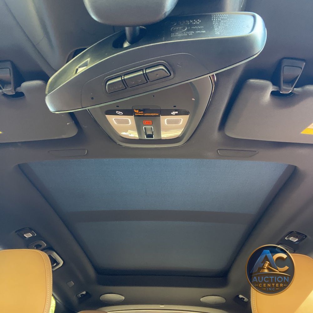 2024 Volvo XC60 T8 - Ultimate PHEV