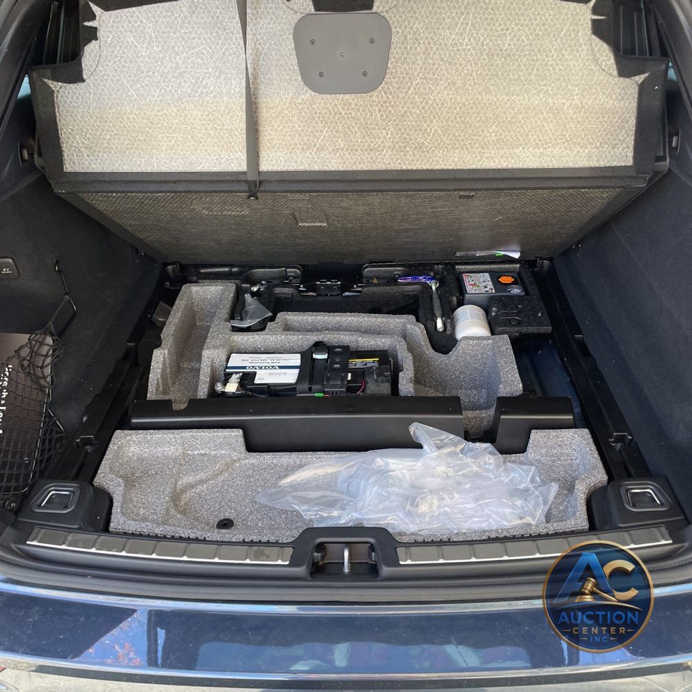 2024 Volvo XC60 T8 - Ultimate PHEV