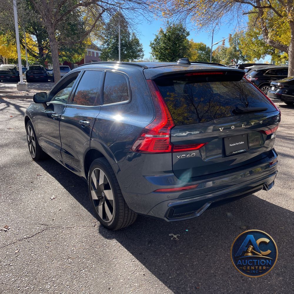2024 Volvo XC60 T8 - Ultimate PHEV