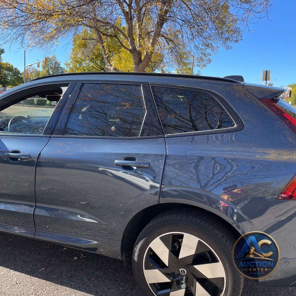 2024 Volvo XC60 T8 - Ultimate PHEV