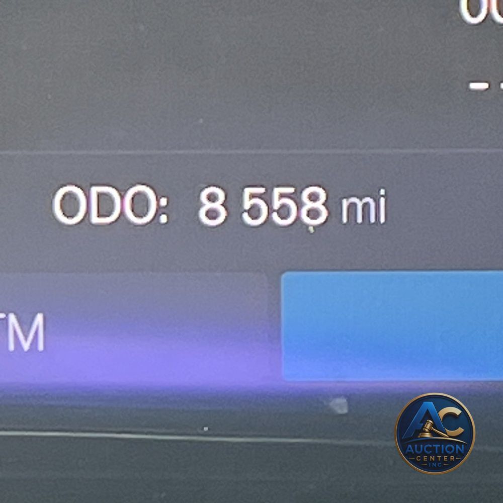 2024 Volvo XC60 T8 - Ultimate PHEV