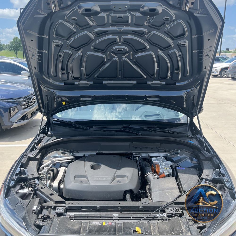 2024 Volvo XC60 T8 - Ultimate PHEV