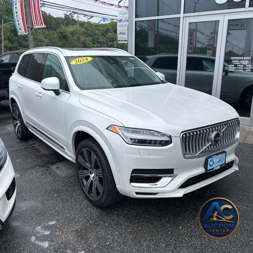 2024 Volvo XC90 T8 - Plus PHEV