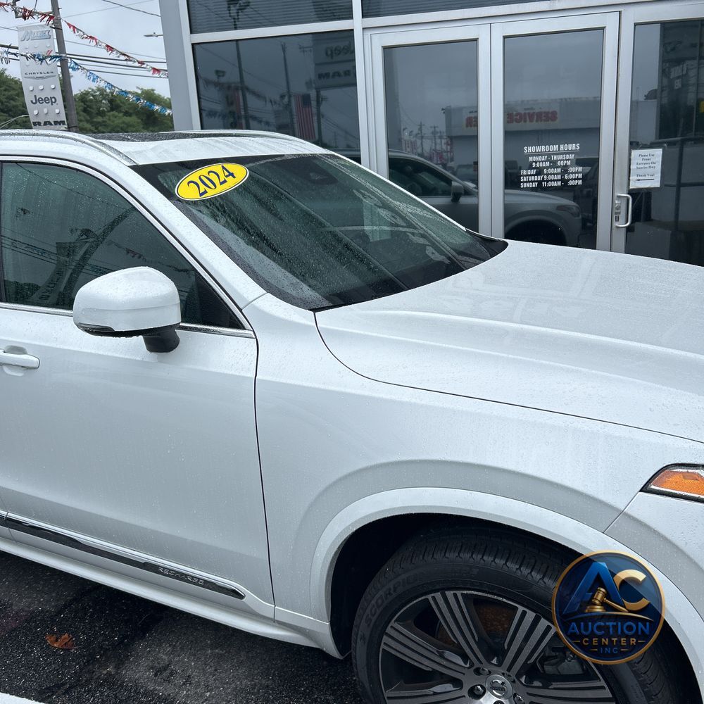 2024 Volvo XC90 T8 - Plus PHEV