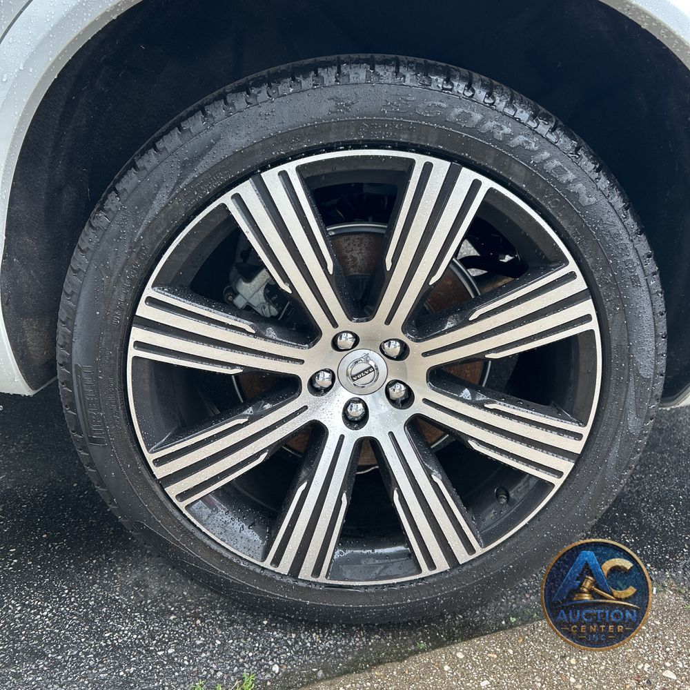 2024 Volvo XC90 T8 - Plus PHEV
