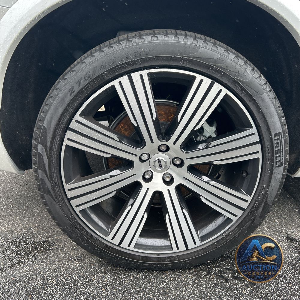 2024 Volvo XC90 T8 - Plus PHEV