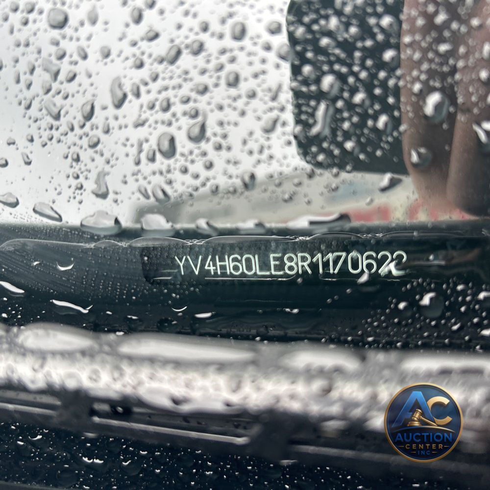 2024 Volvo XC90 T8 - Plus PHEV
