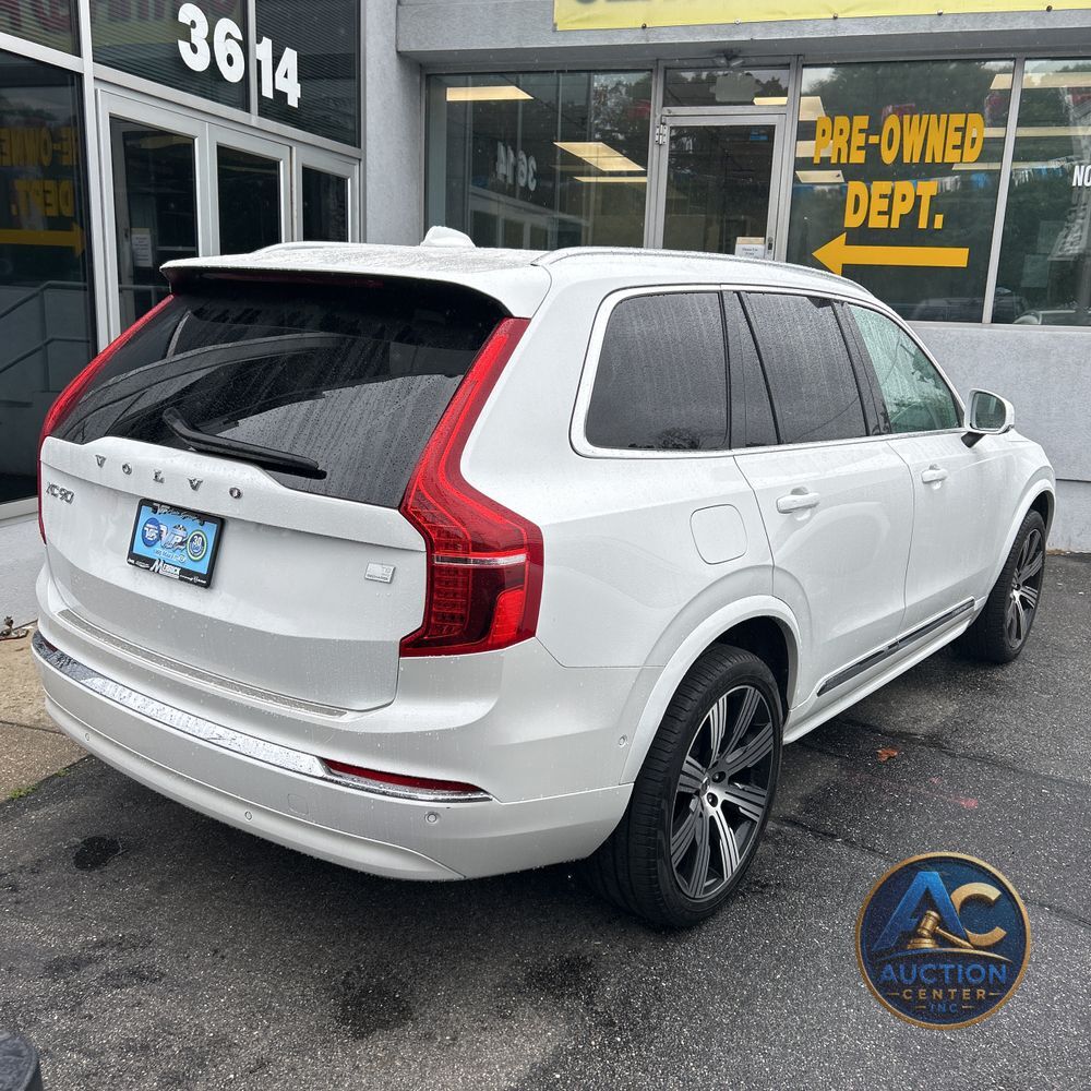 2024 Volvo XC90 T8 - Plus PHEV